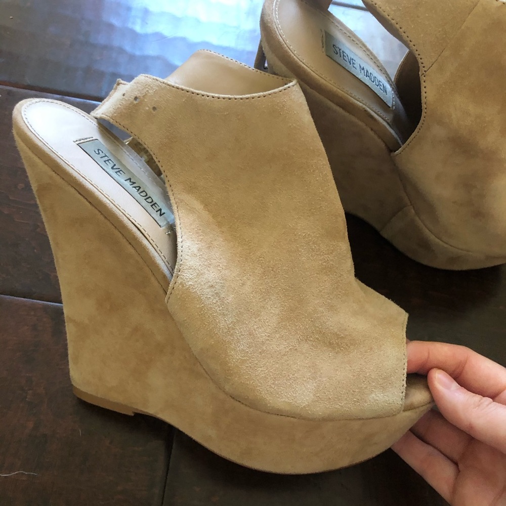 Steve Madden Faux Suede Wedges